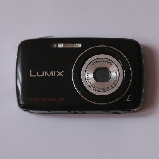 Panasonic LUMIX DMC-S3