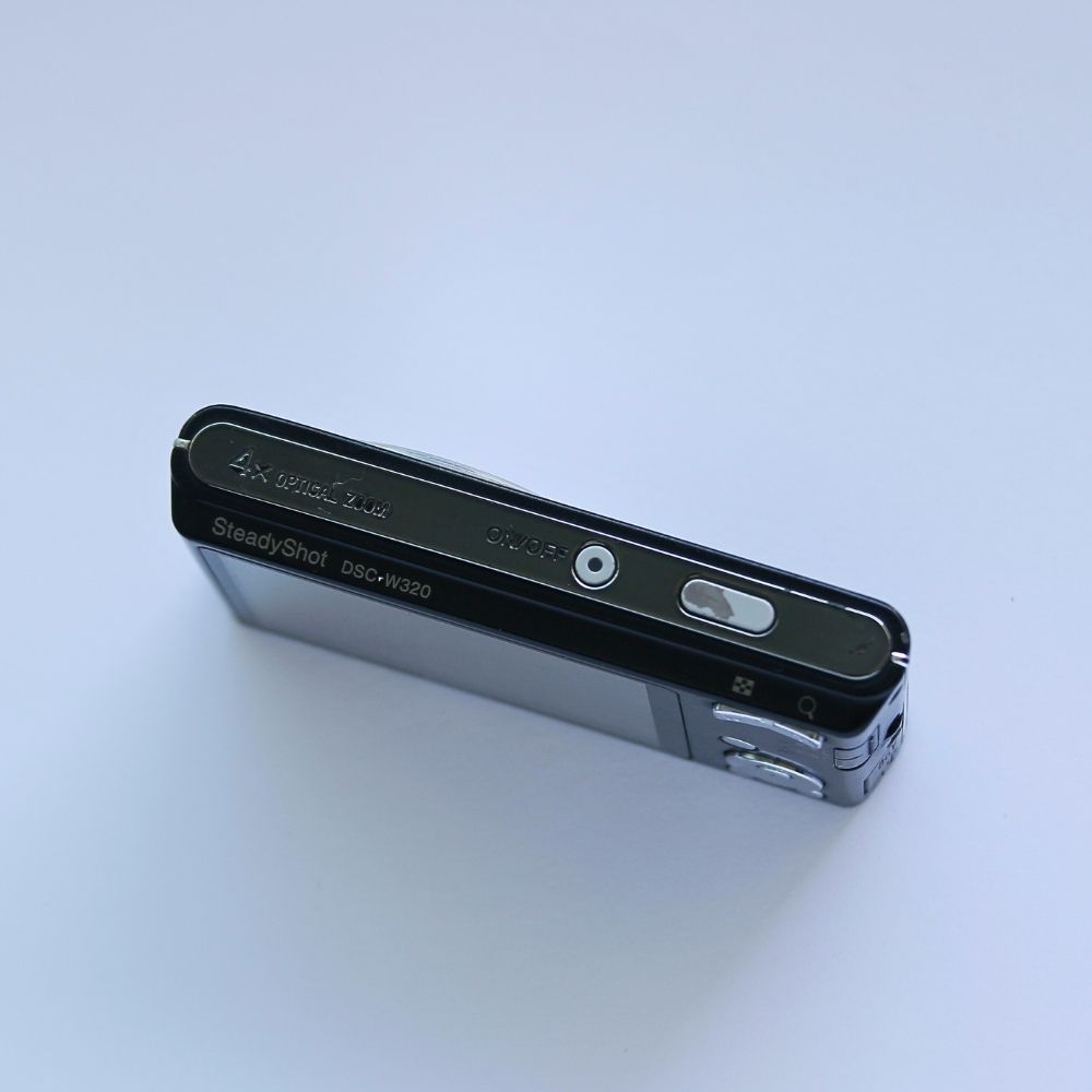 Sony Cyber-shot DSC-W320