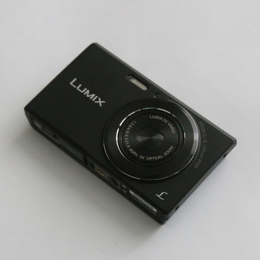Panasonic LUMIX DMC-FH12
