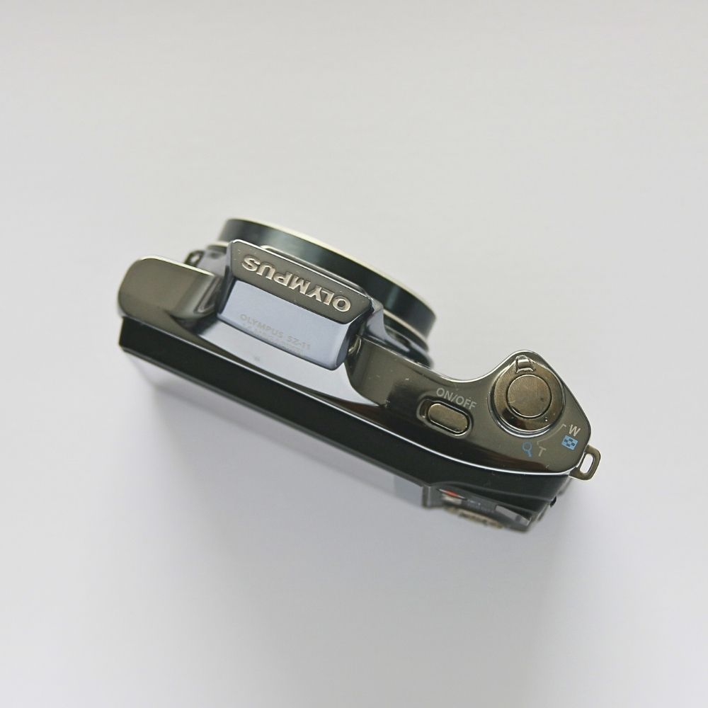 Olympus SZ-11