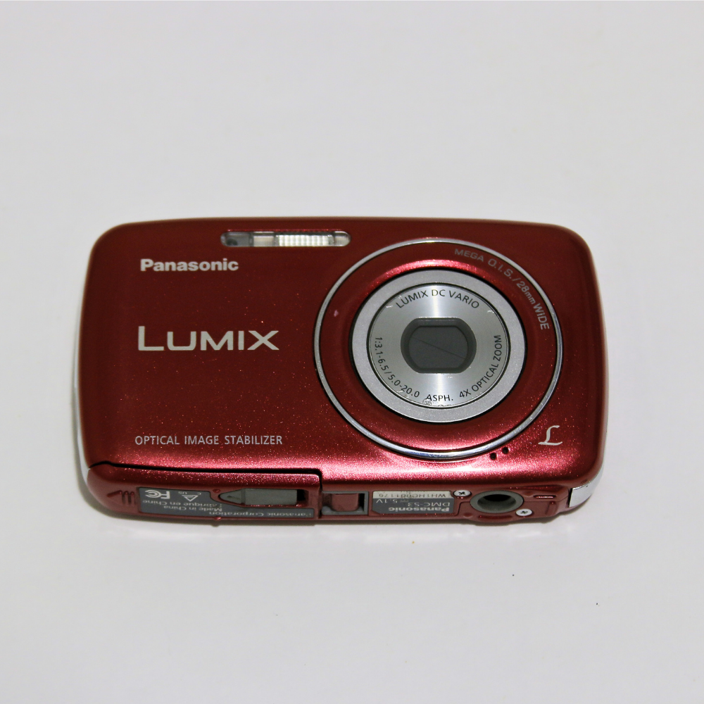 Panasonic LUMIX DMC-S3