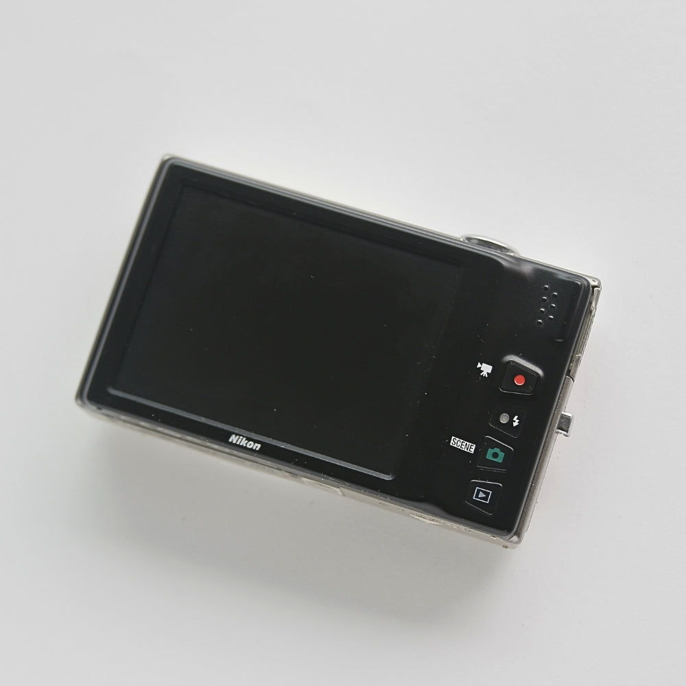Nikon COOLPIX S6100