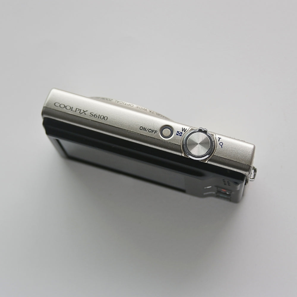 Nikon COOLPIX S6100
