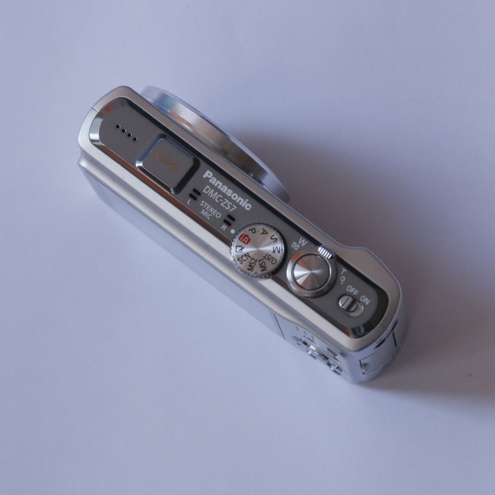 Panasonic LUMIX DMC-ZS7