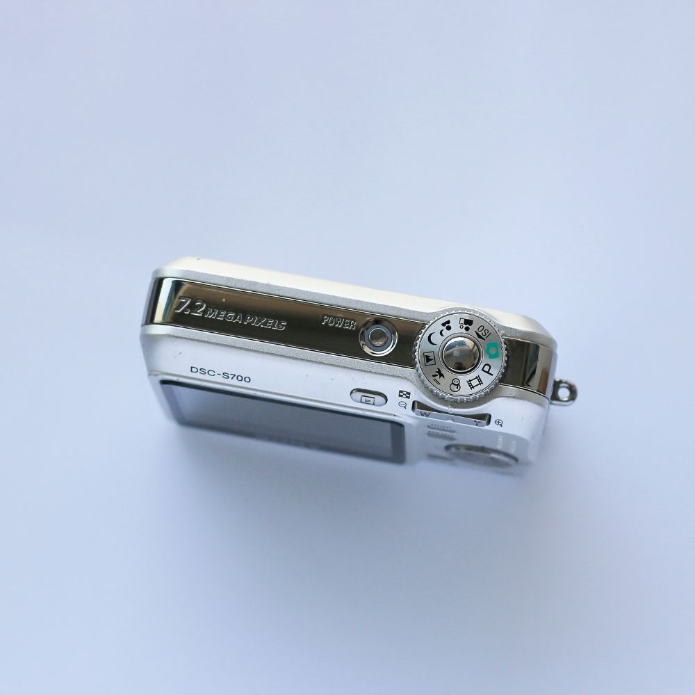 SONY Cyber-shot DSC-S700