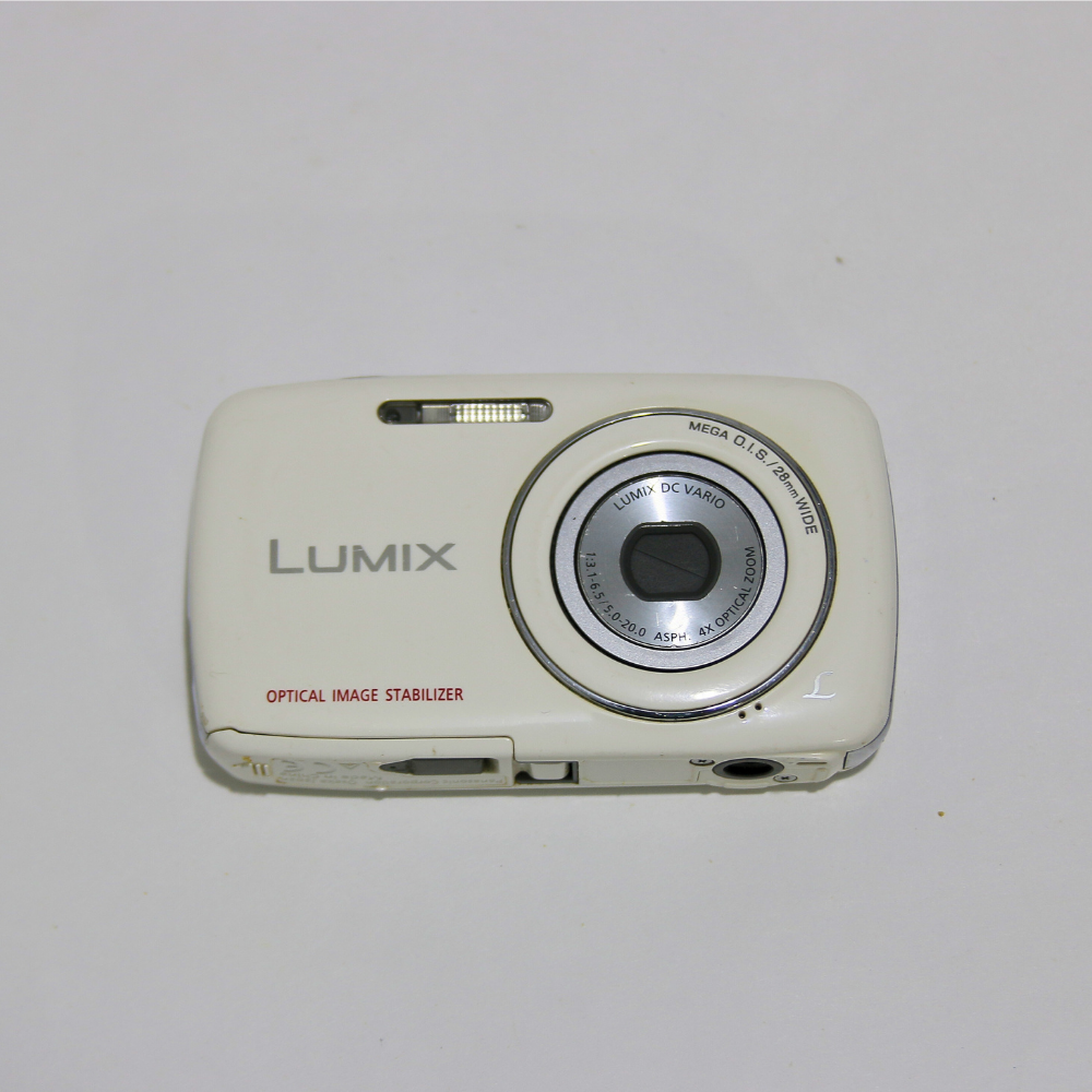 Panasonic LUMIX DMC-S3