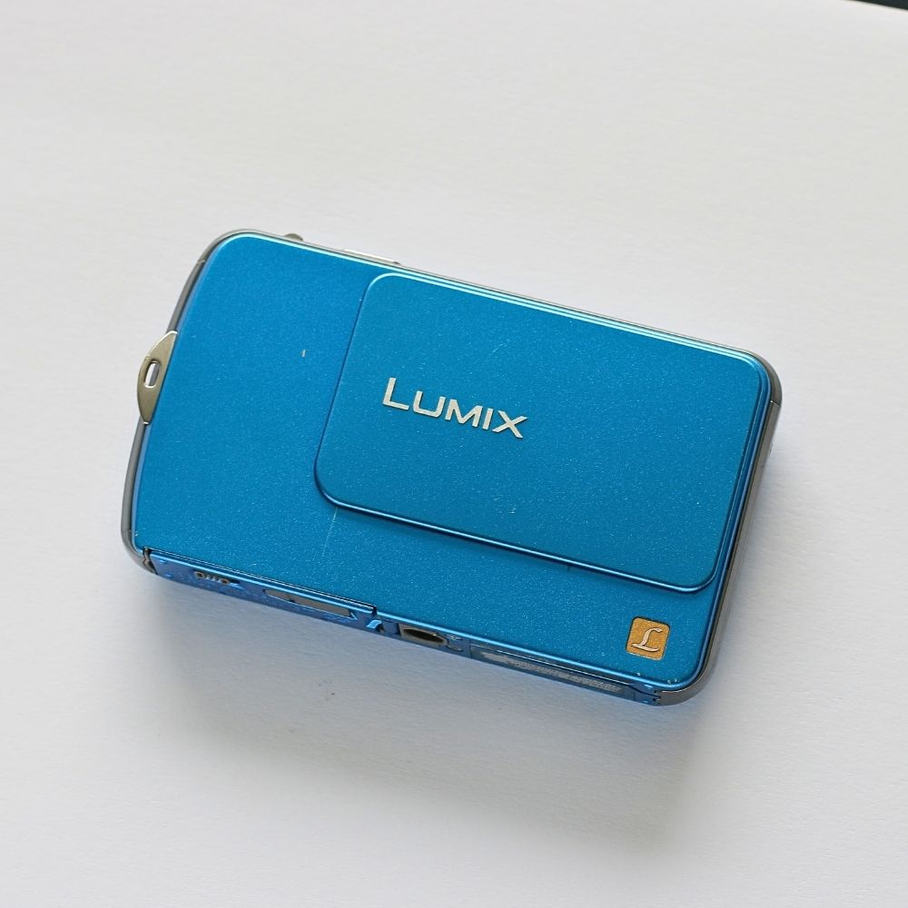 Panasonic LUMIX DMC-FP5