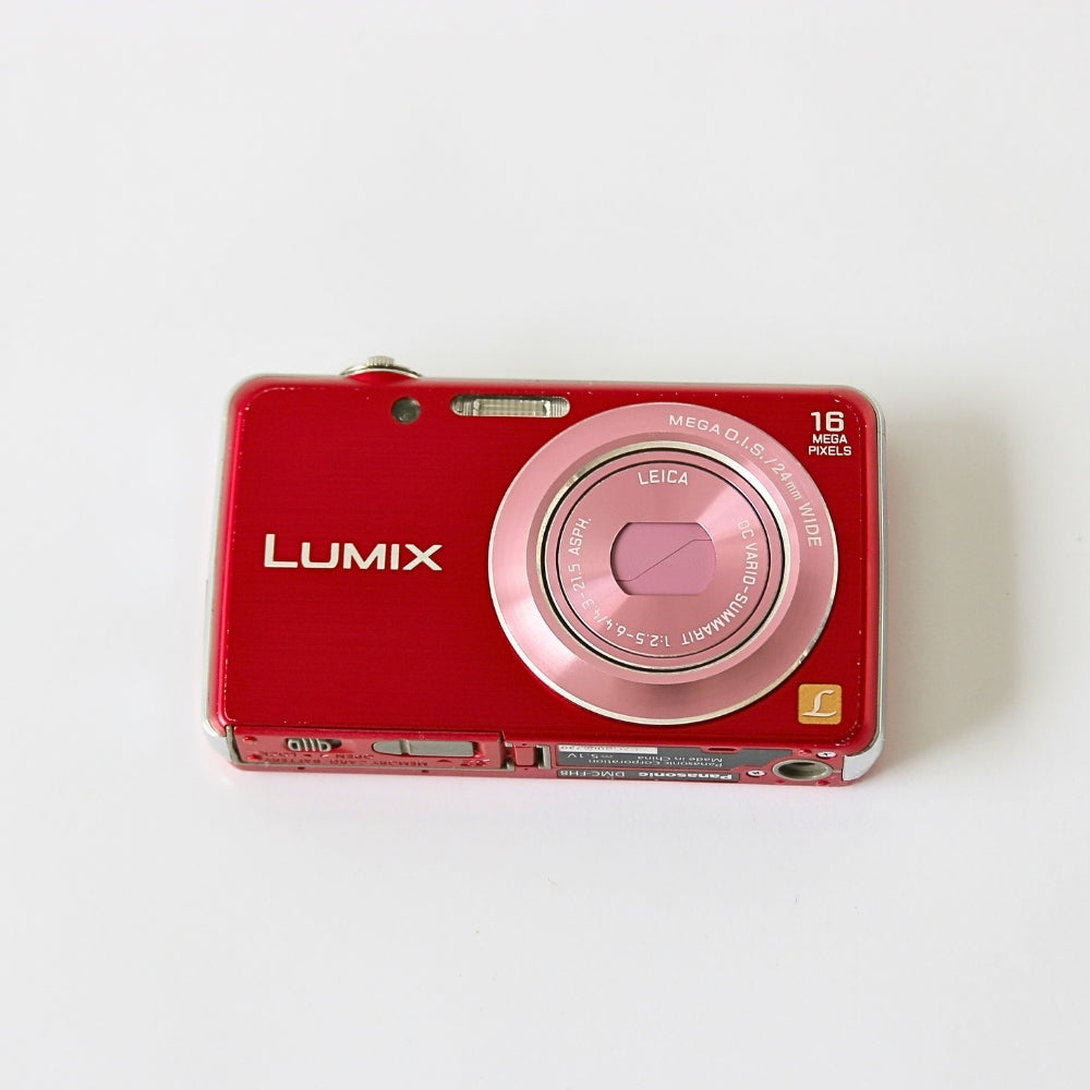 Panasonic LUMIX DMC-FH8