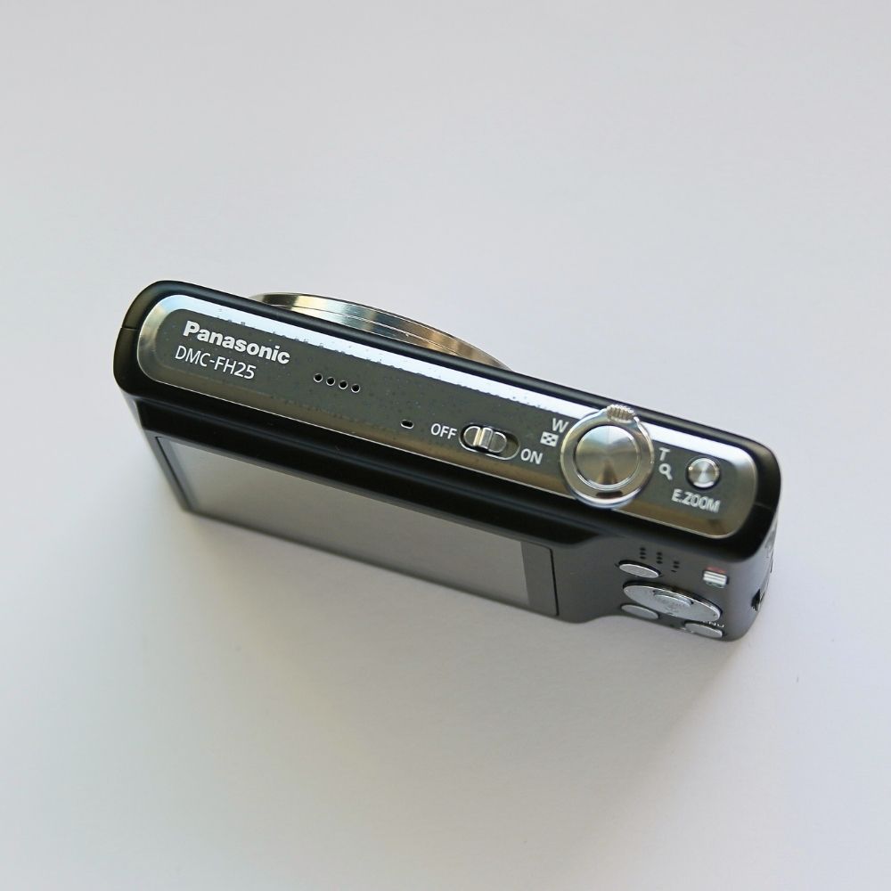 Panasonic LUMIX DMC-FH25