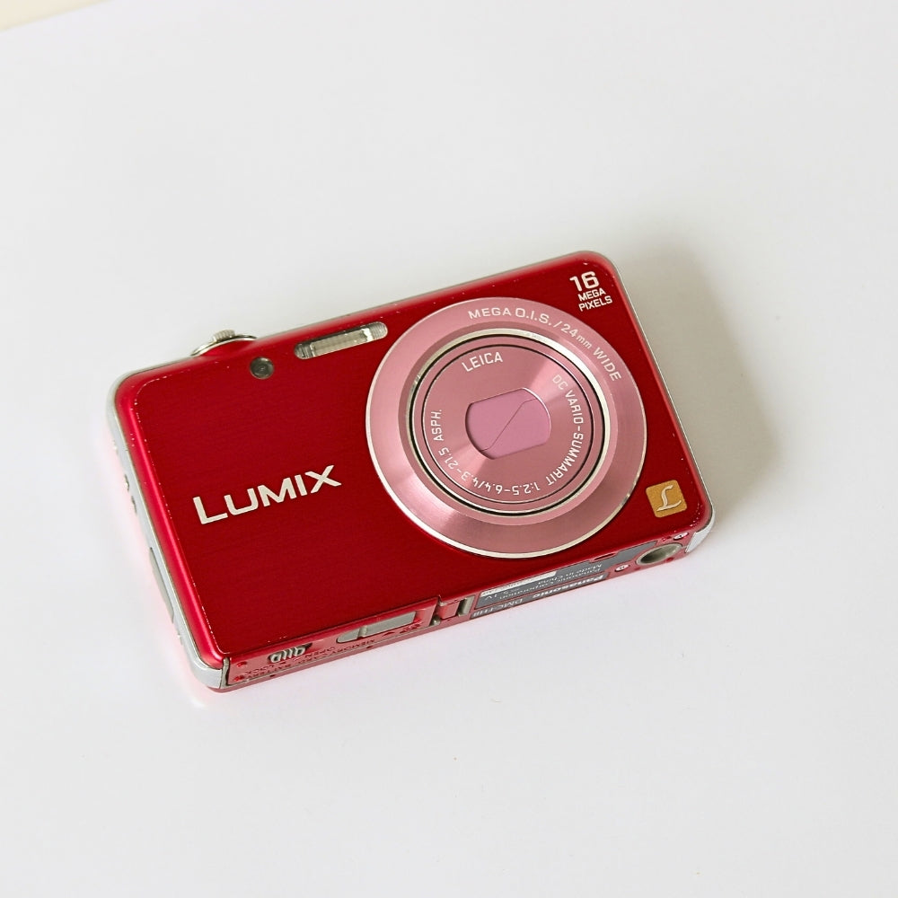 Panasonic LUMIX DMC-FH8