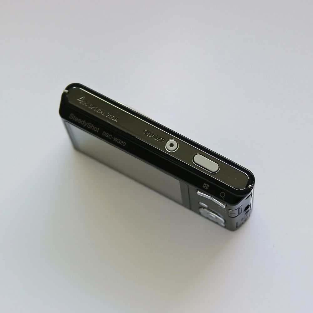 Sony Cyber-shot DSC-W320