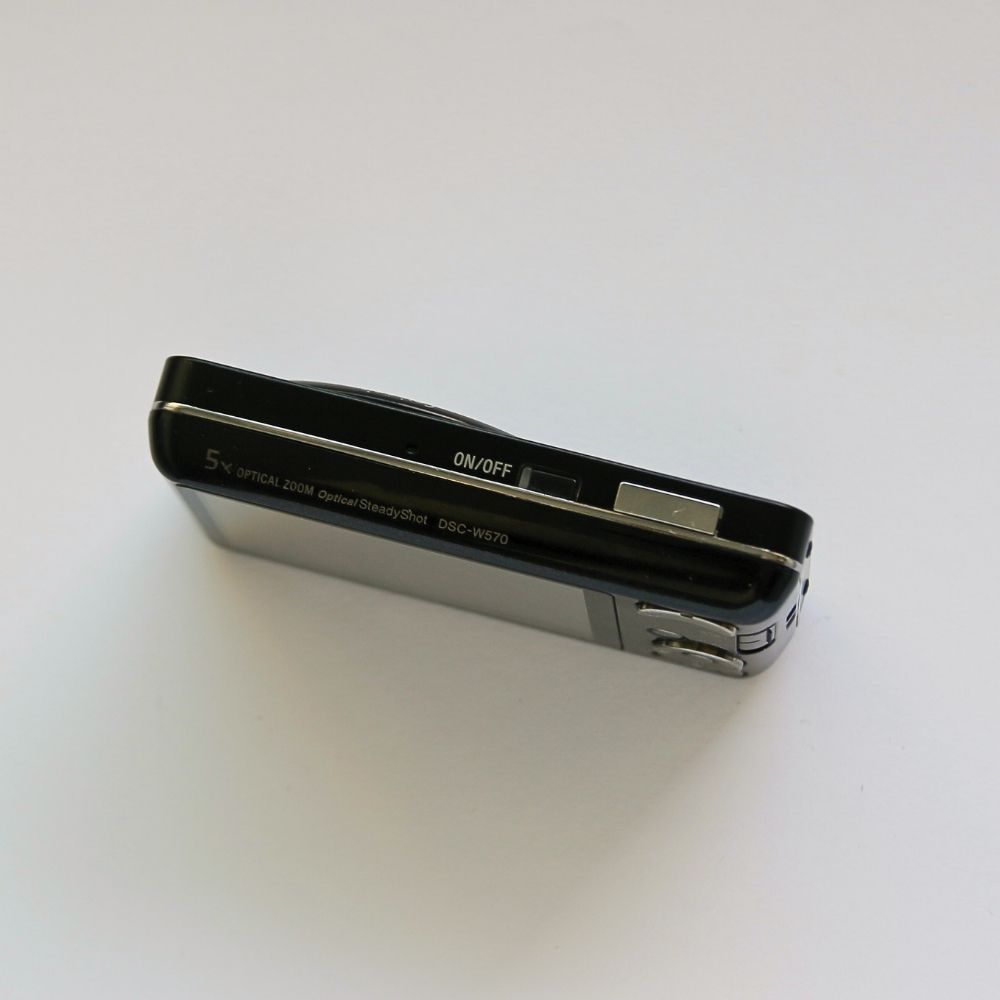 SONY Cyber-shot DSC-W570