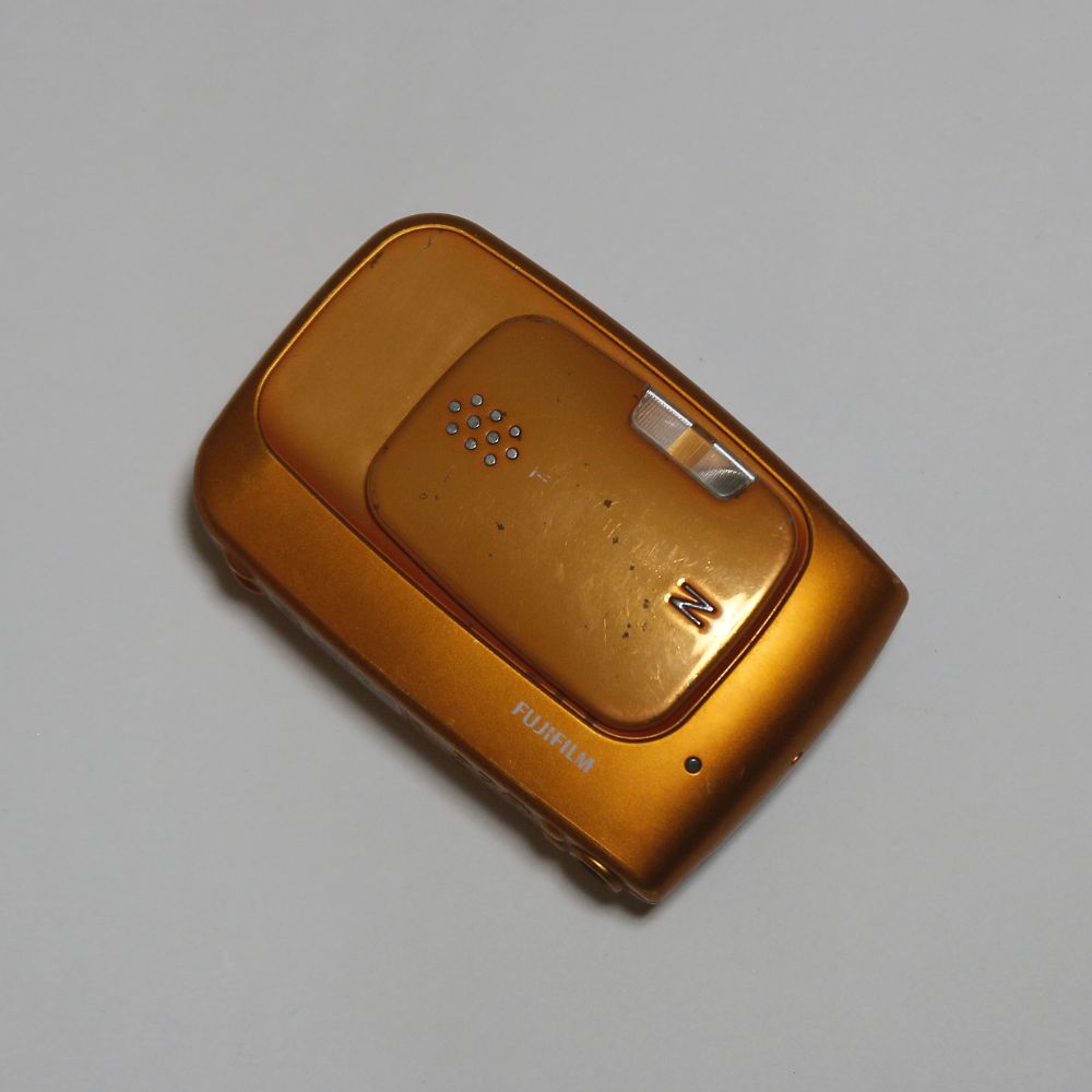 FUJIFILM Z30