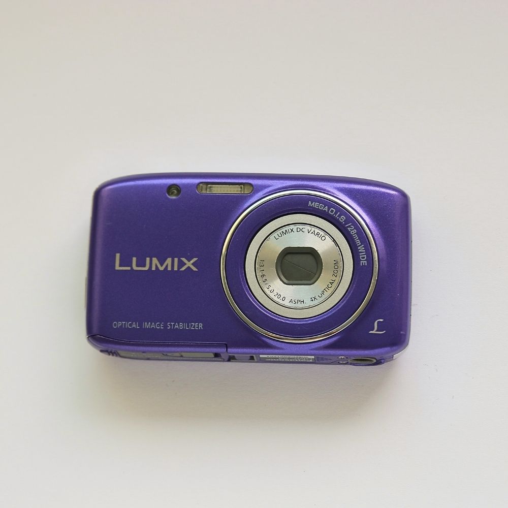 Panasonic LUMIX DMC-S2