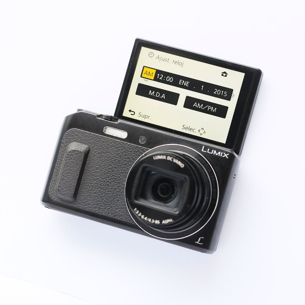 Panasonic LUMIX DMC-ZS45 Selfie