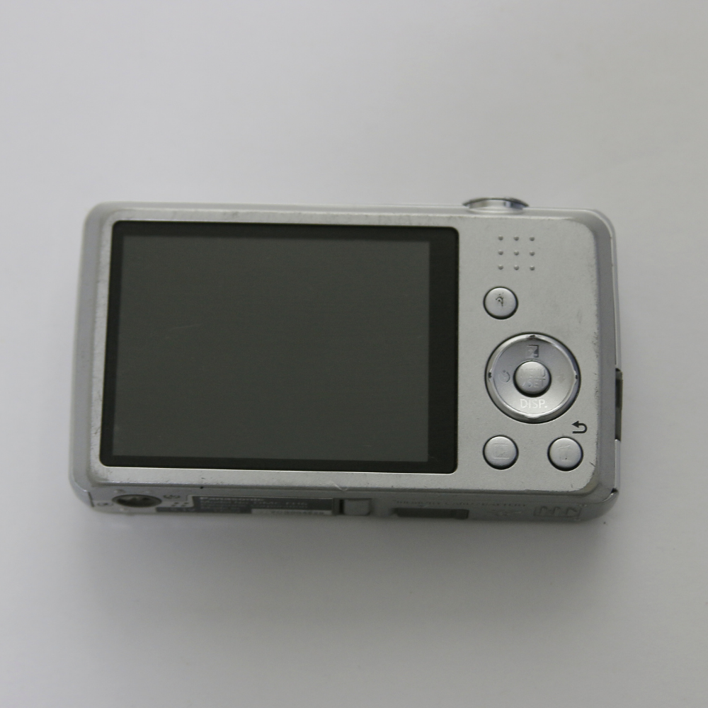 Panasonic LUMIX DMC-FH6