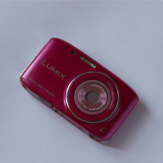 Panasonic LUMIX DMC-S2