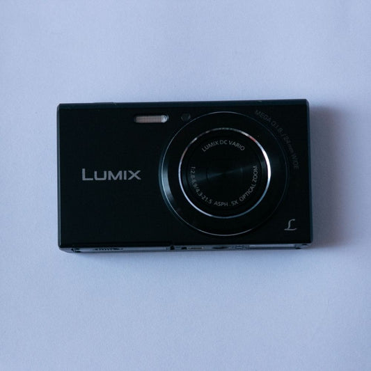 Panasonic LUMIX DMC-FH10