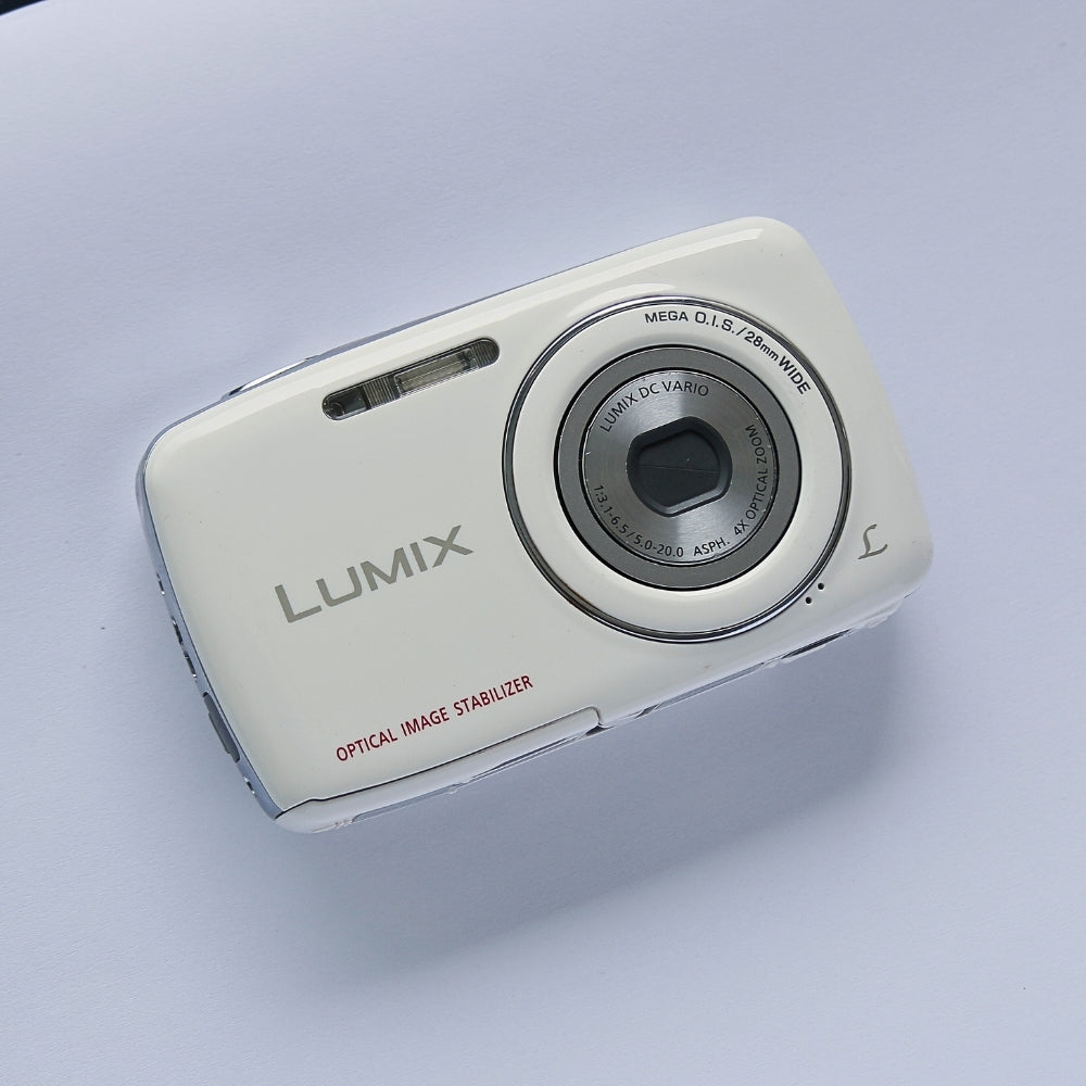 Panasonic LUMIX DMC-S3