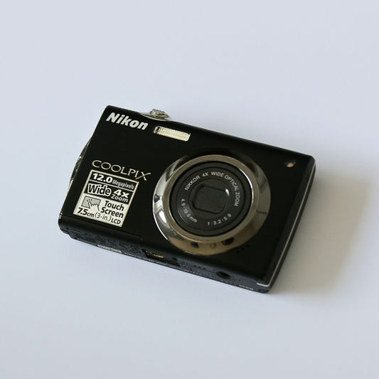 Nikon COOLPIX S4000