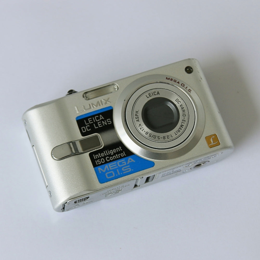 Panasonic Lumix DMC-FX12