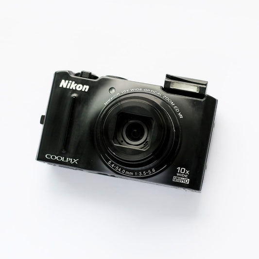 Nikon COOLPIX S8100