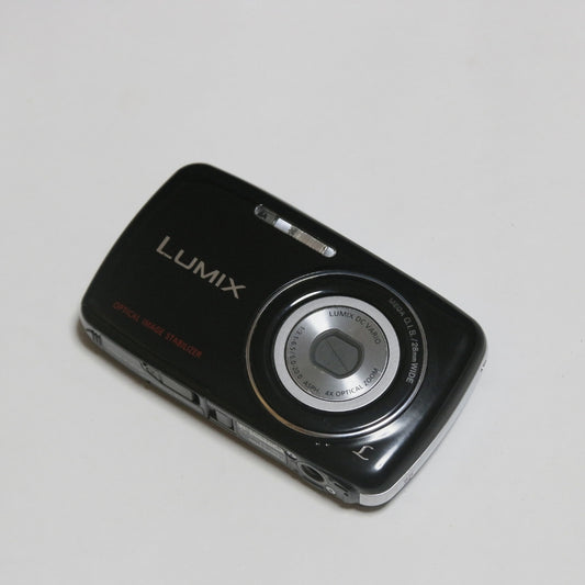 Panasonic LUMIX DMC-S1