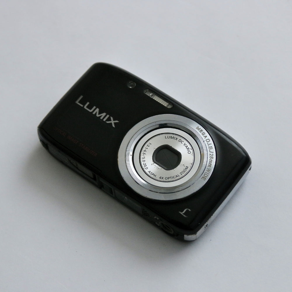 Panasonic LUMIX DMC-S5