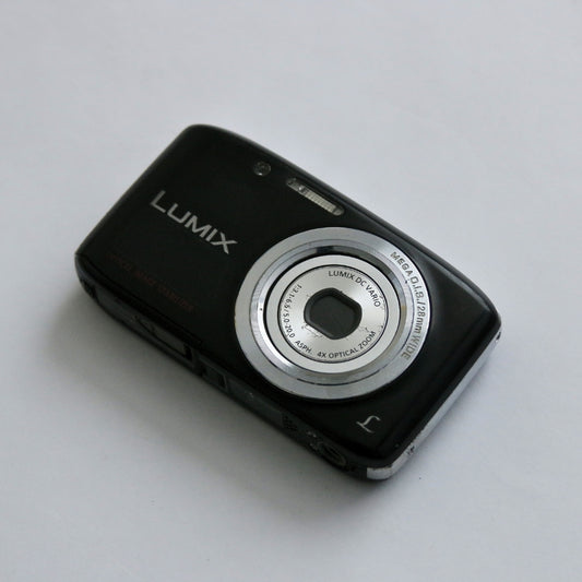 Panasonic LUMIX DMC-S5