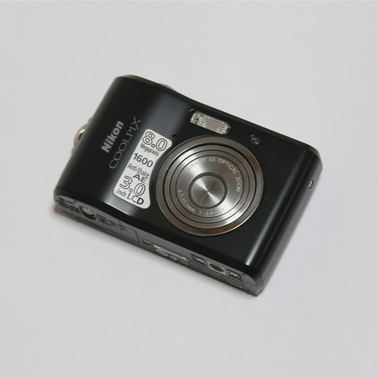 Nikon COOLPIX L18
