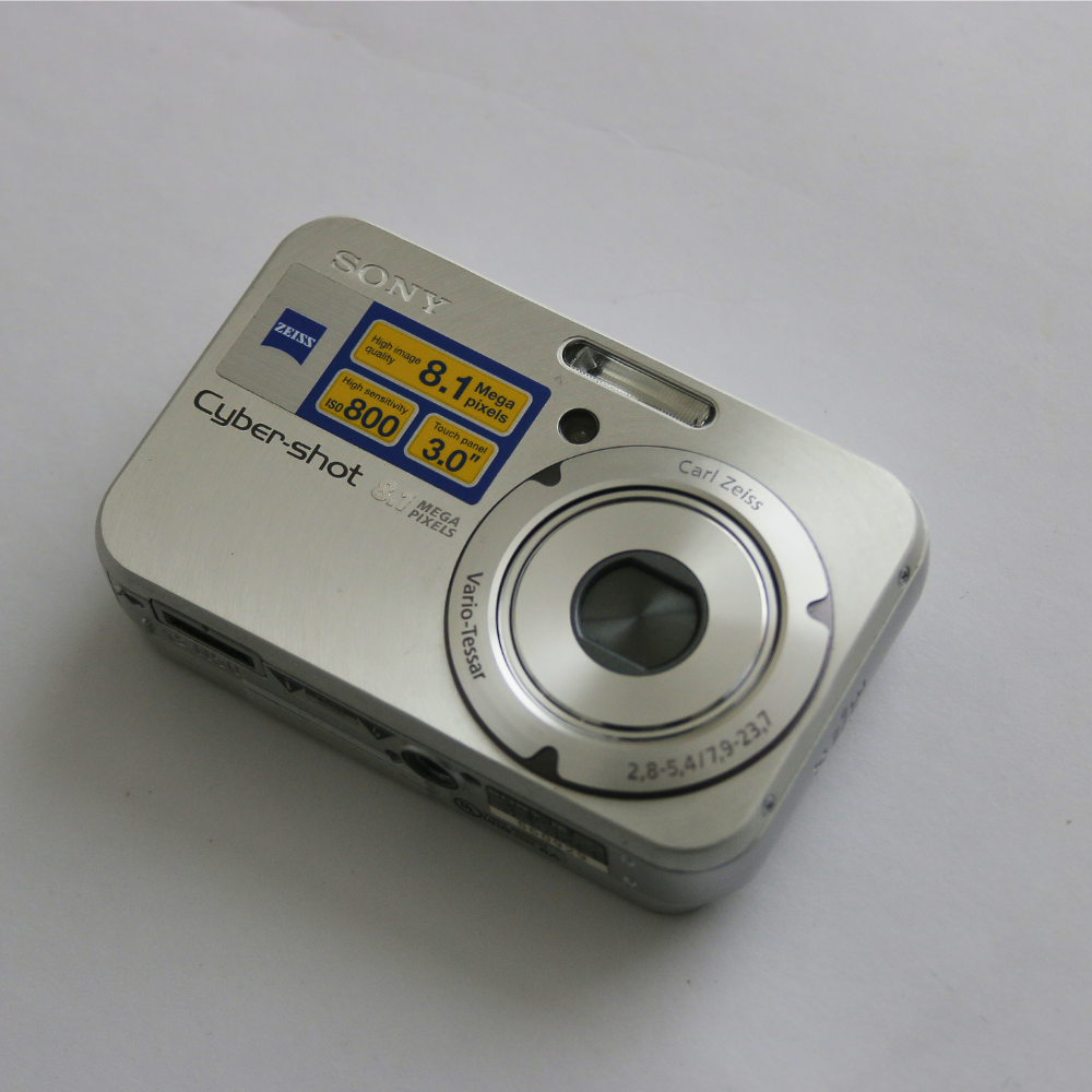 Sony Cyber-shot DSC-N1