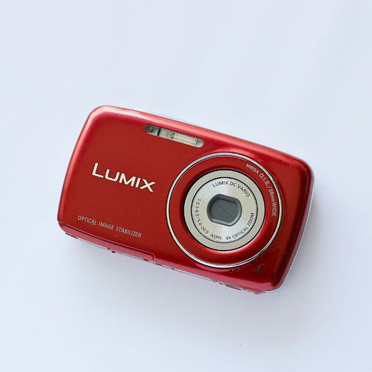 Panasonic LUMIX DMC-S3