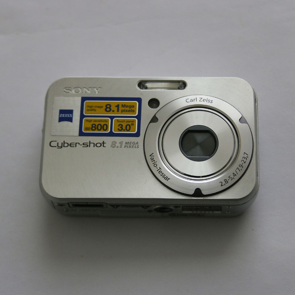 Sony Cyber-shot DSC-N1