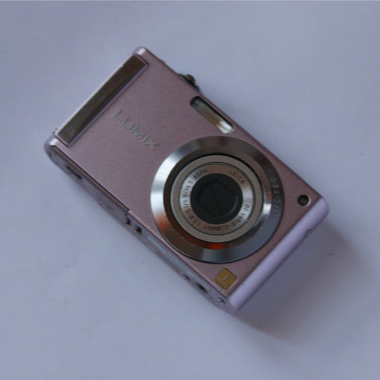 Panasonic LUMIX DMC-FS3