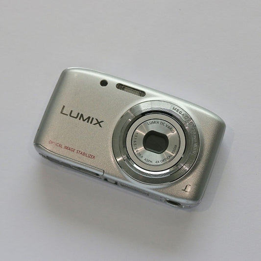 Panasonic LUMIX DMC-S5