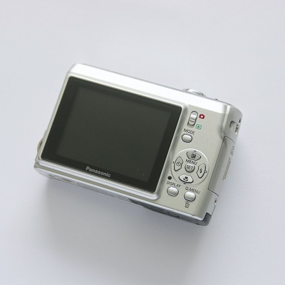 Panasonic LUMIX DMC-LS80