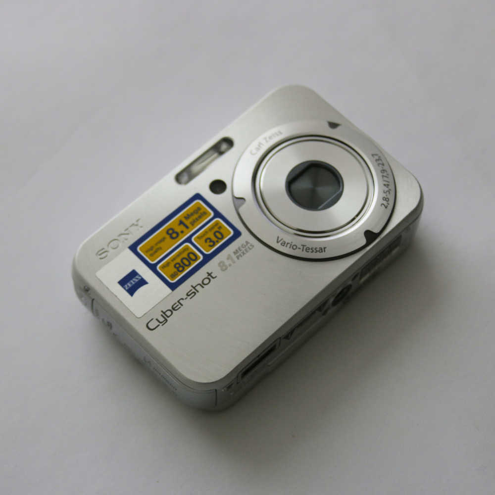 Sony Cyber-shot DSC-N1