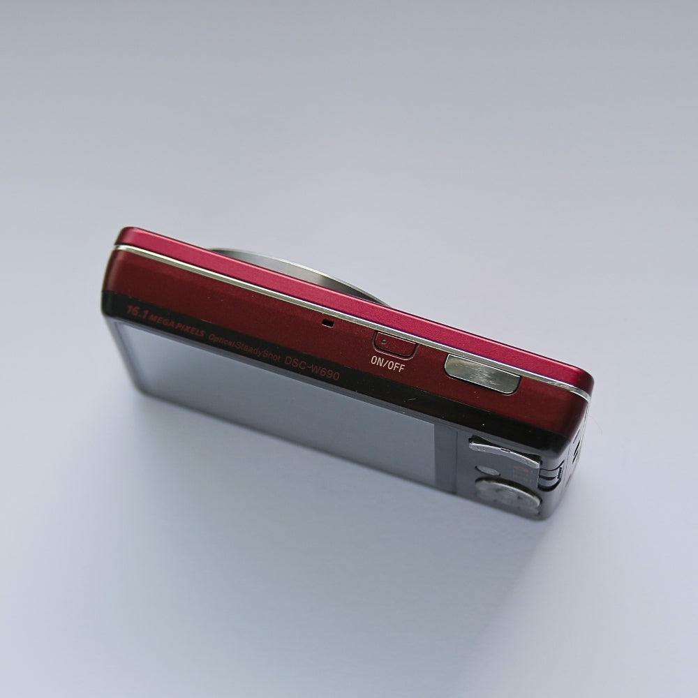 Sony Cyber-shot DSC-W690