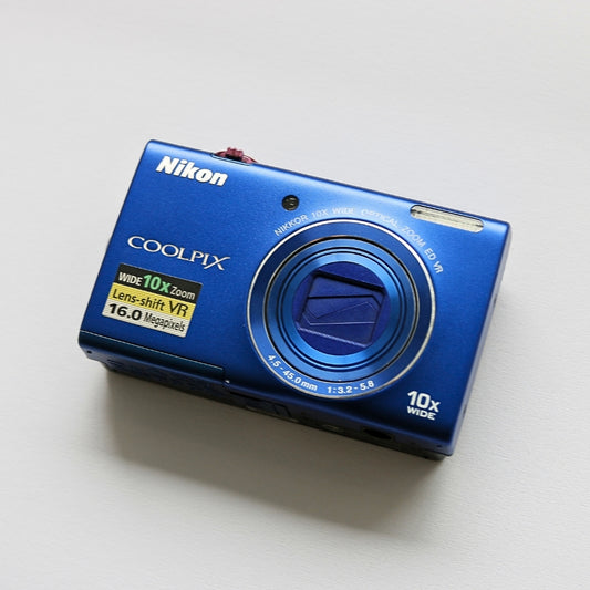 Nikon COOLPIX S6200