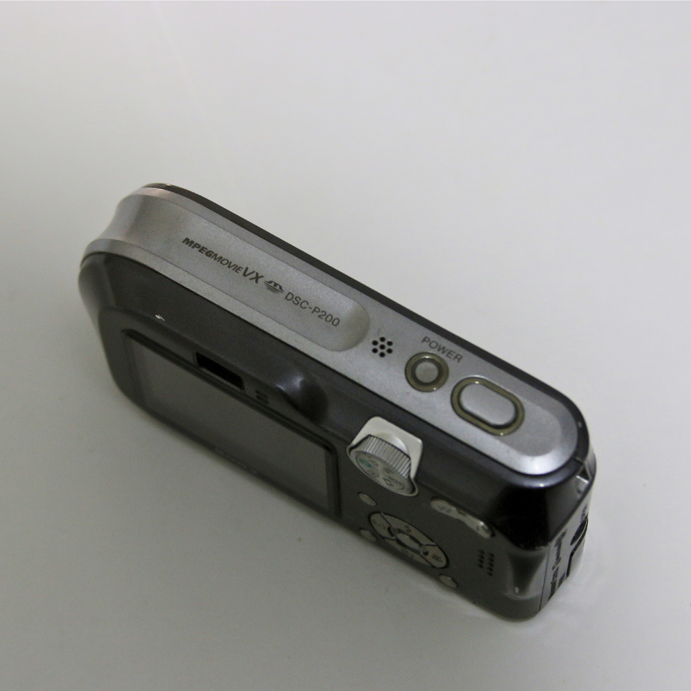 Sony Cyber-shot DSC-P200