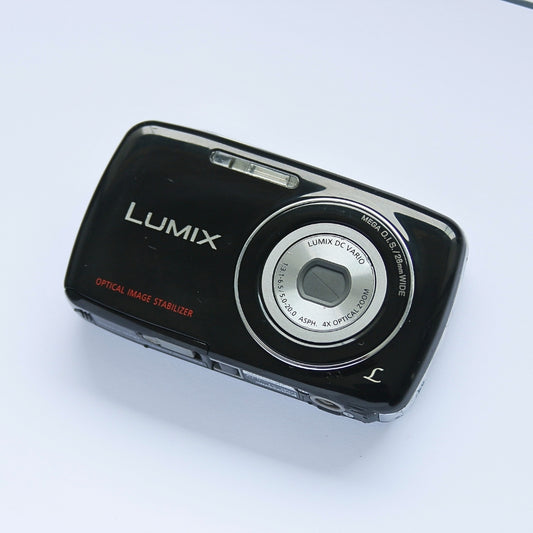Panasonic LUMIX DMC-S1