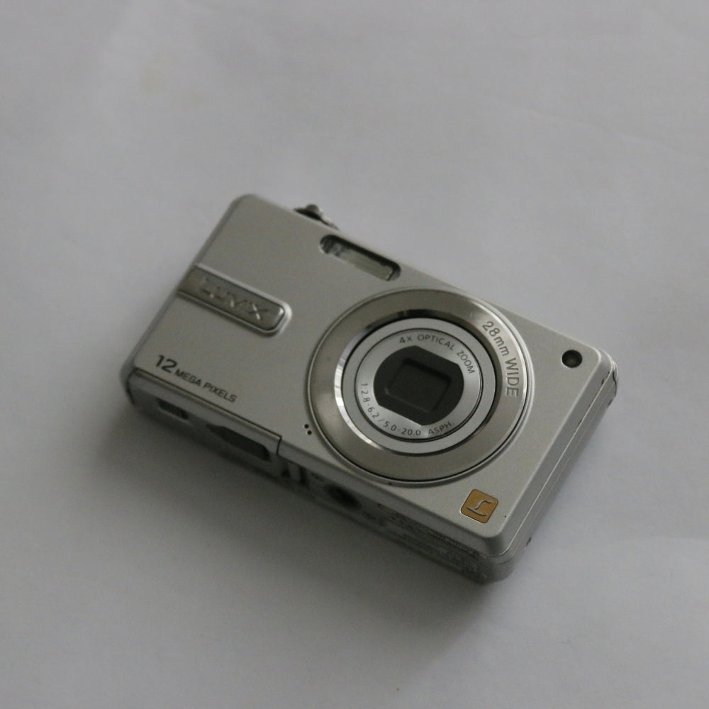 Panasonic Lumix DMC-F3