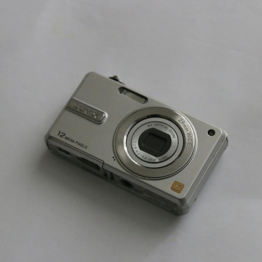 Panasonic Lumix DMC-F3