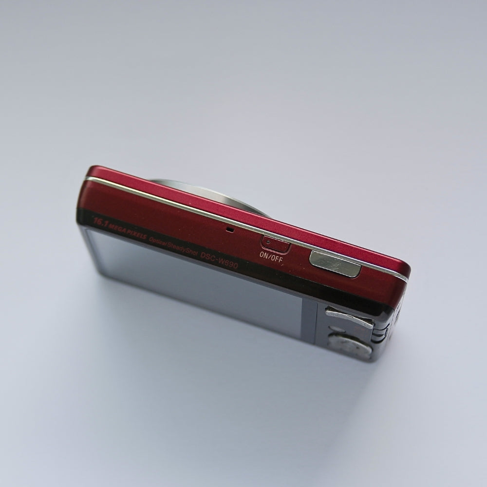 Sony Cyber-shot DSC-W690