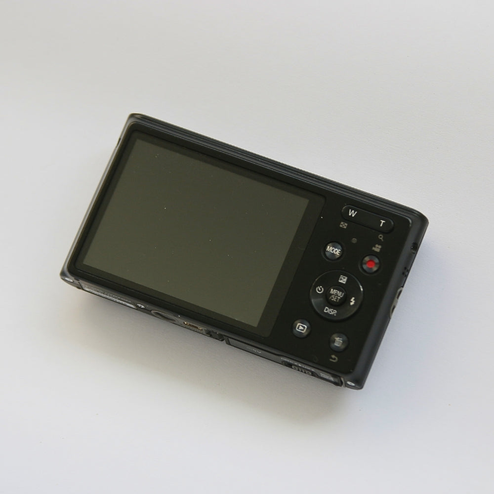 Panasonic LUMIX DMC-XS1