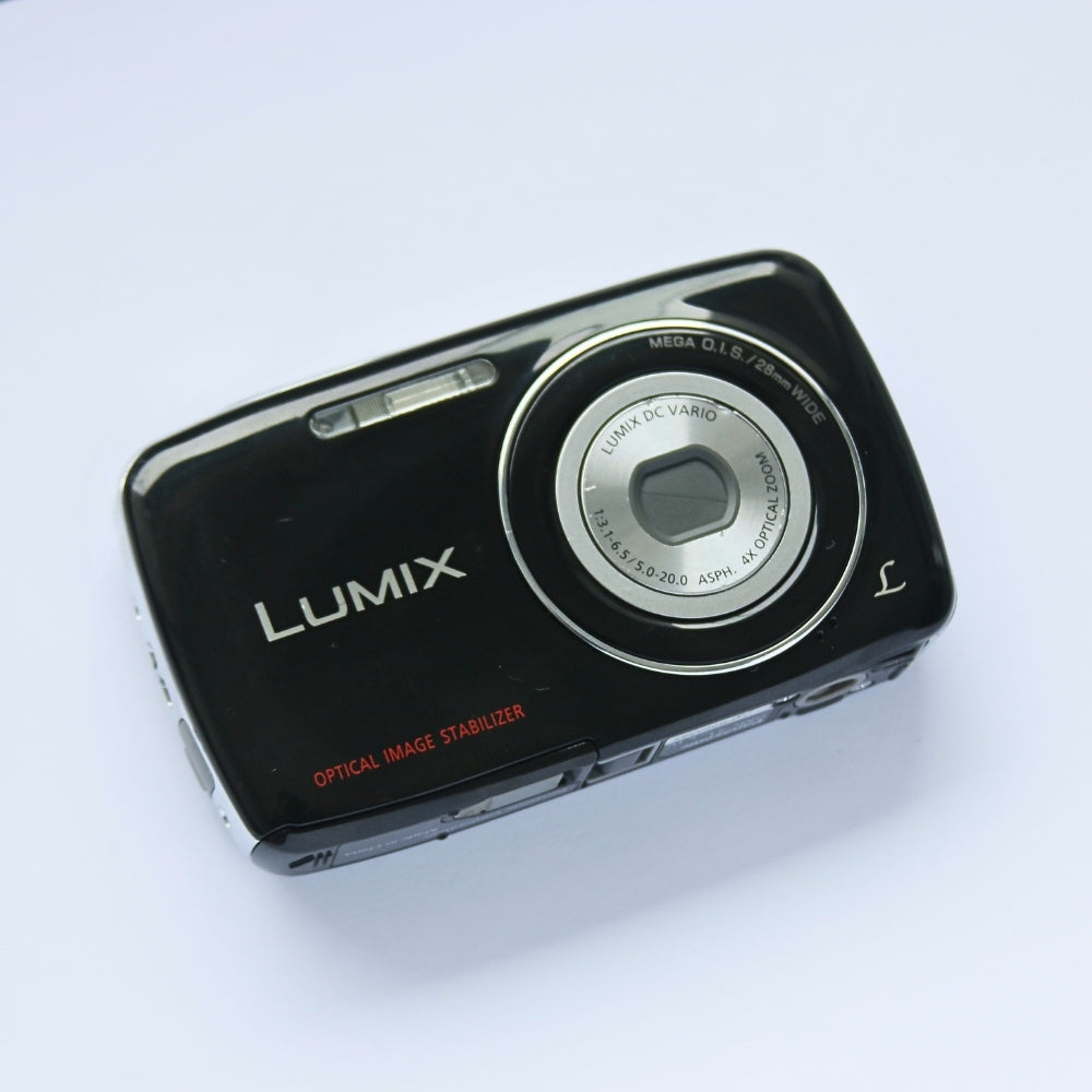 Panasonic LUMIX DMC-S1
