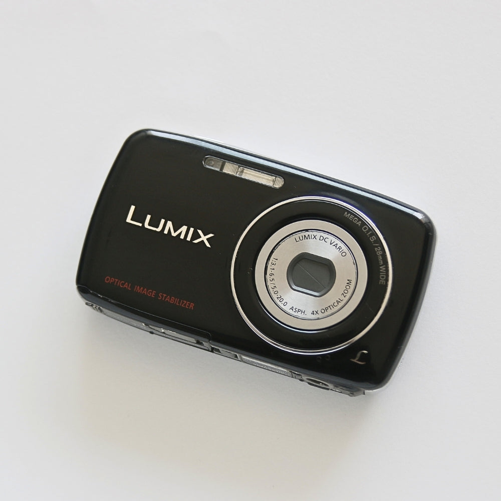 Panasonic LUMIX DMC-S1