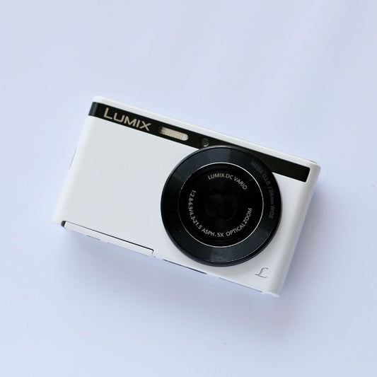 Panasonic LUMIX DMC-XS1
