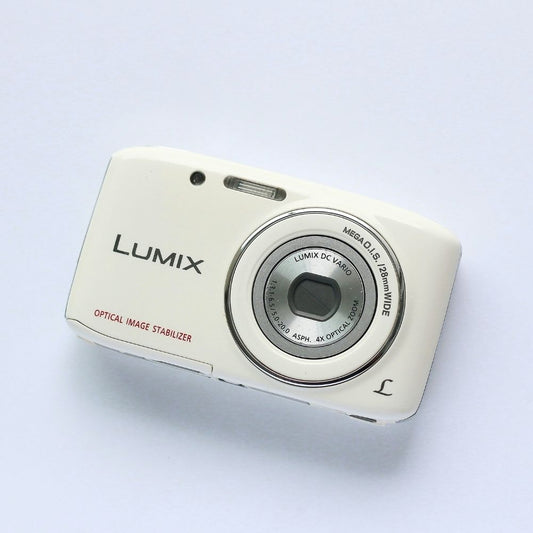 Panasonic LUMIX DMC-S2
