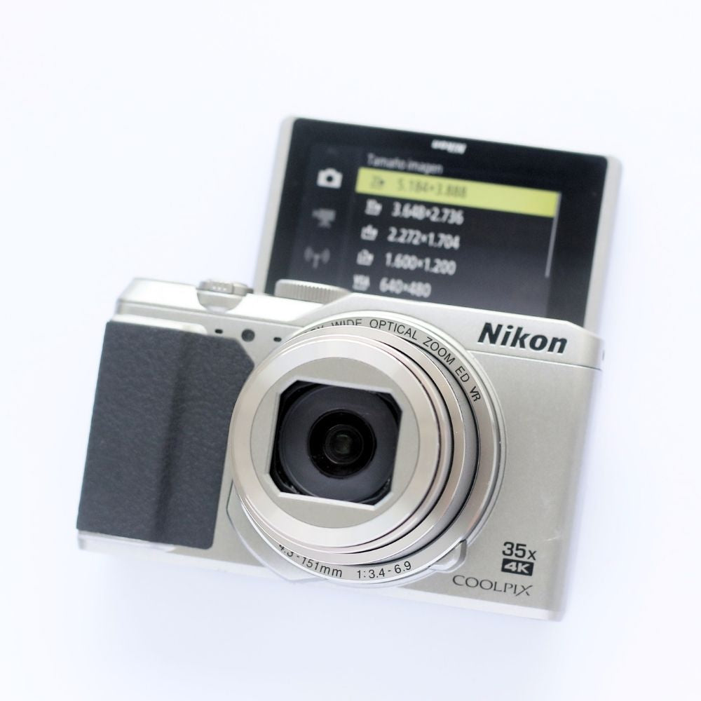 Nikon COOLPIX A900
